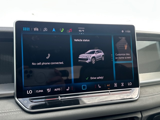 2025 Volkswagen Tiguan SE photo 38