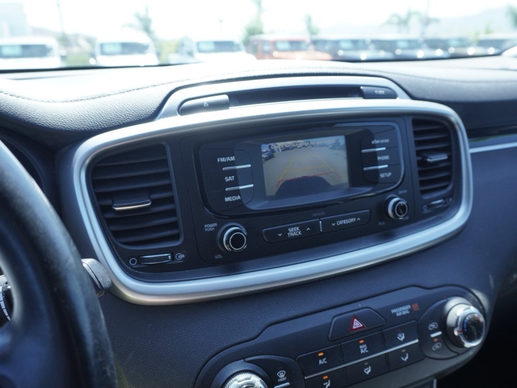 2016 Kia Sorento LX photo 16