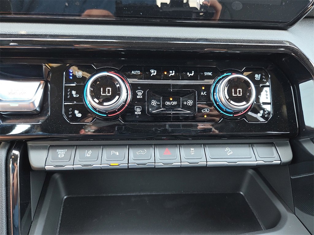 2025 Gmc Sierra HD AT4 photo 14
