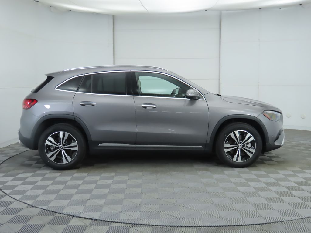 2025 Mercedes Benz GLA 250 photo 4