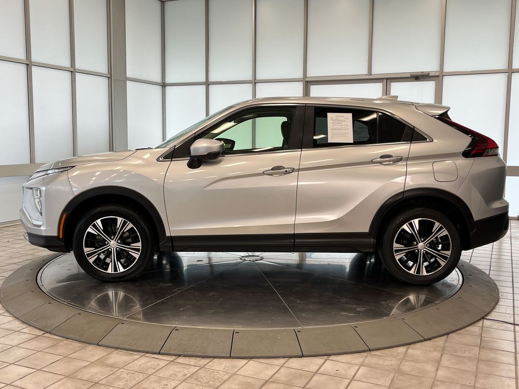 2022 Mitsubishi Eclipse Cross SE photo 5