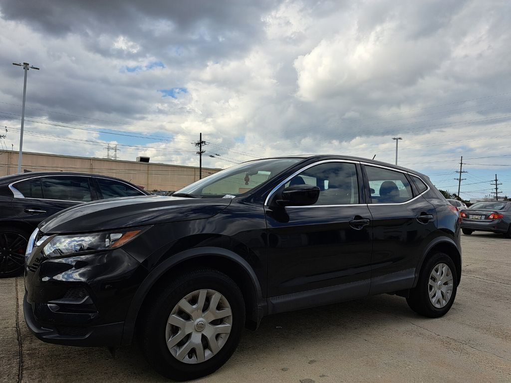 2020 Nissan Rogue Sport S photo 4