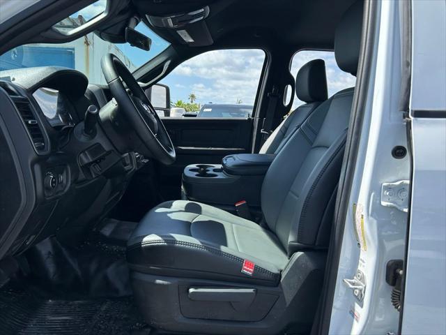 2025 Ram 3500 Tradesman photo 8
