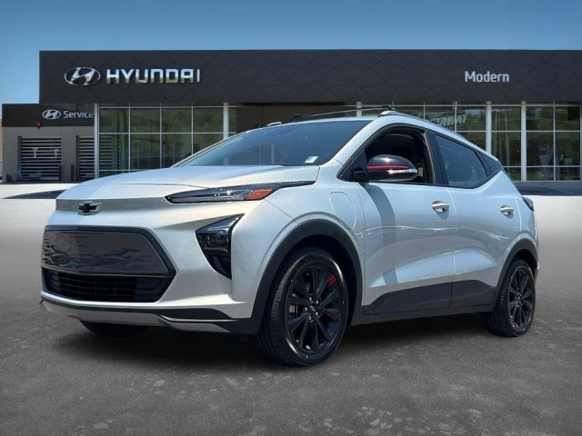 2023 Chevrolet Bolt EUV LT's photo