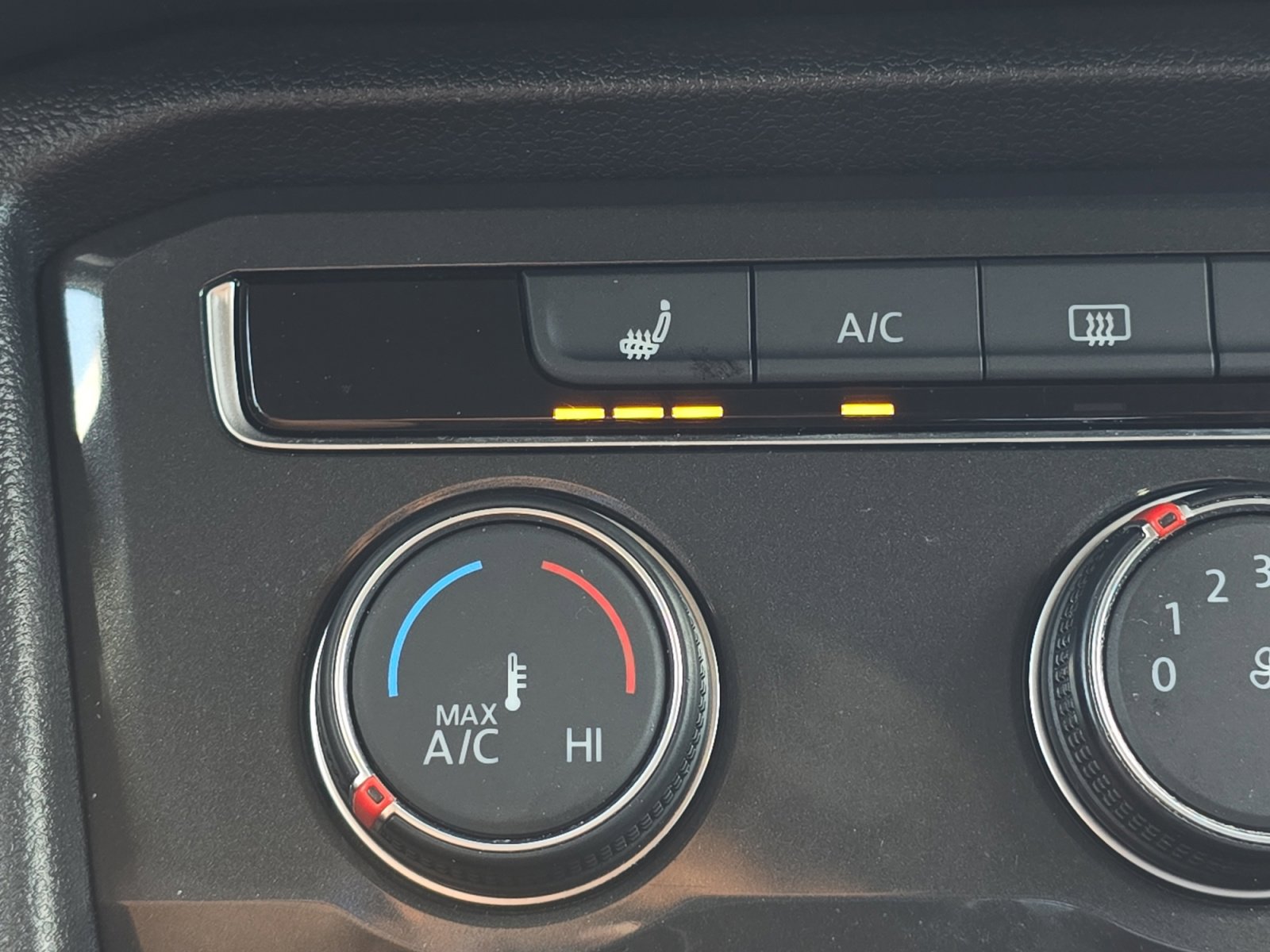 2022 Volkswagen Tiguan S photo 17