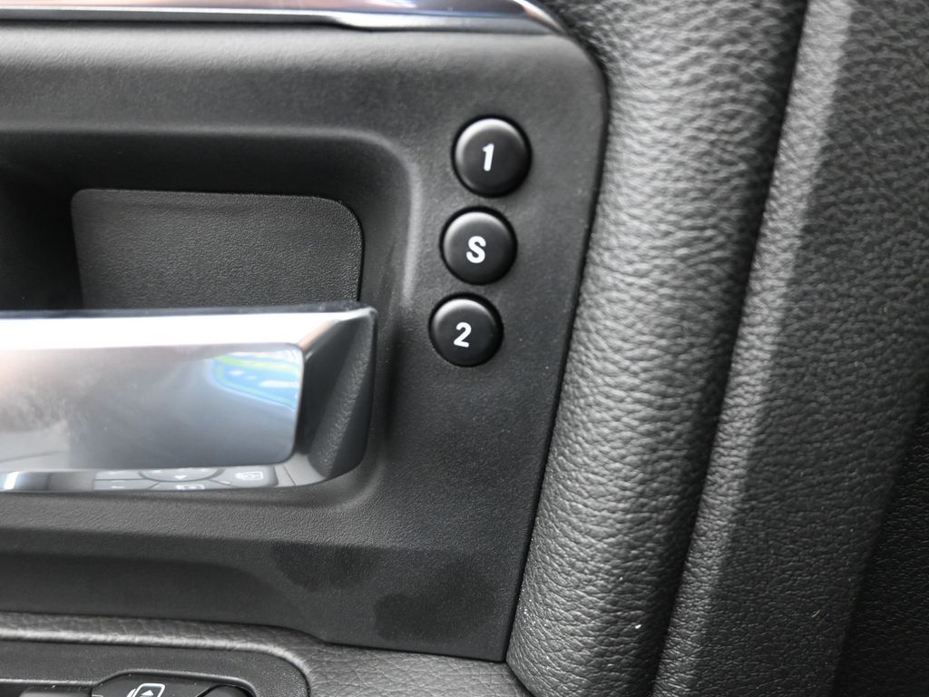 2026 Ram 2500 Laramie photo 10