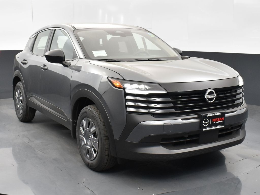 2025 Nissan Kicks S AWD's photo