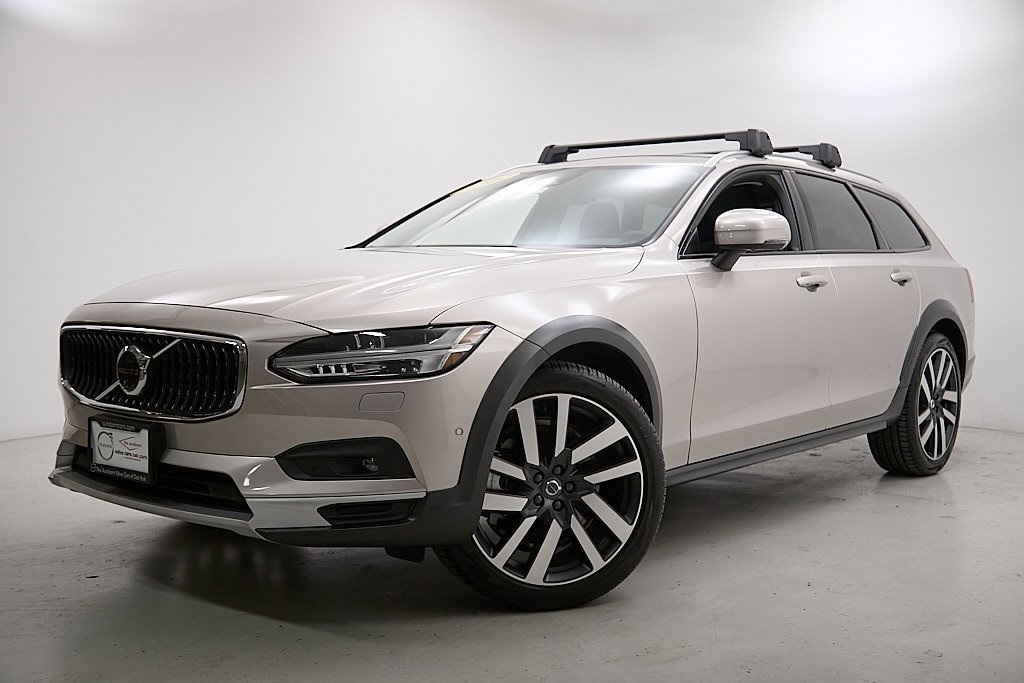 2026 VOLVO V90CC - Image 1