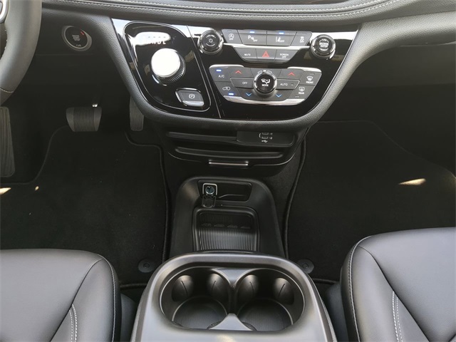 2026 Chrysler Pacifica photo 19
