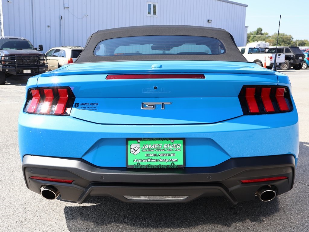 2024 Ford Mustang GT Premium photo 4