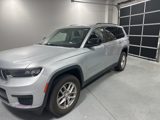 2023 Jeep Grand Cherokee Laredo photo 11