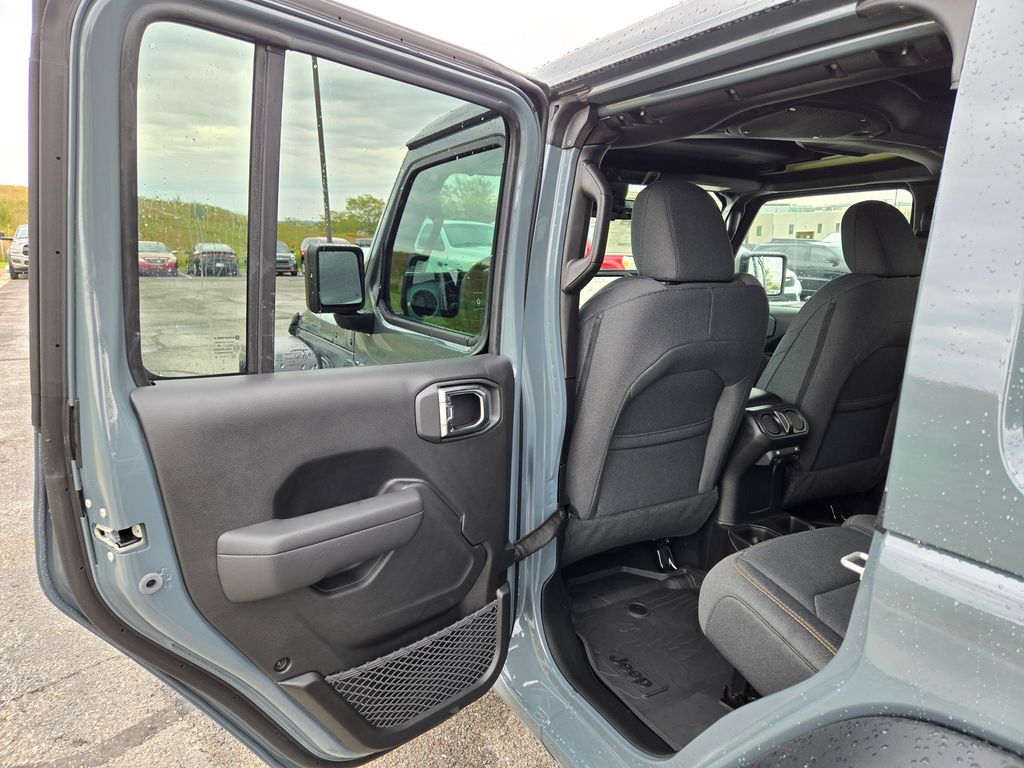 2025 Jeep Wrangler Sport S photo 24