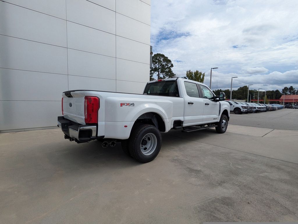 2026 Ford F-350 XL photo 4
