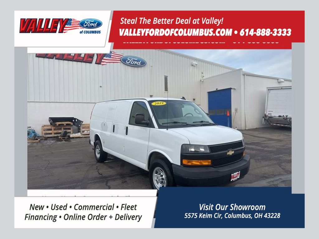 2019 Chevrolet Express Cargo Work Van's photo