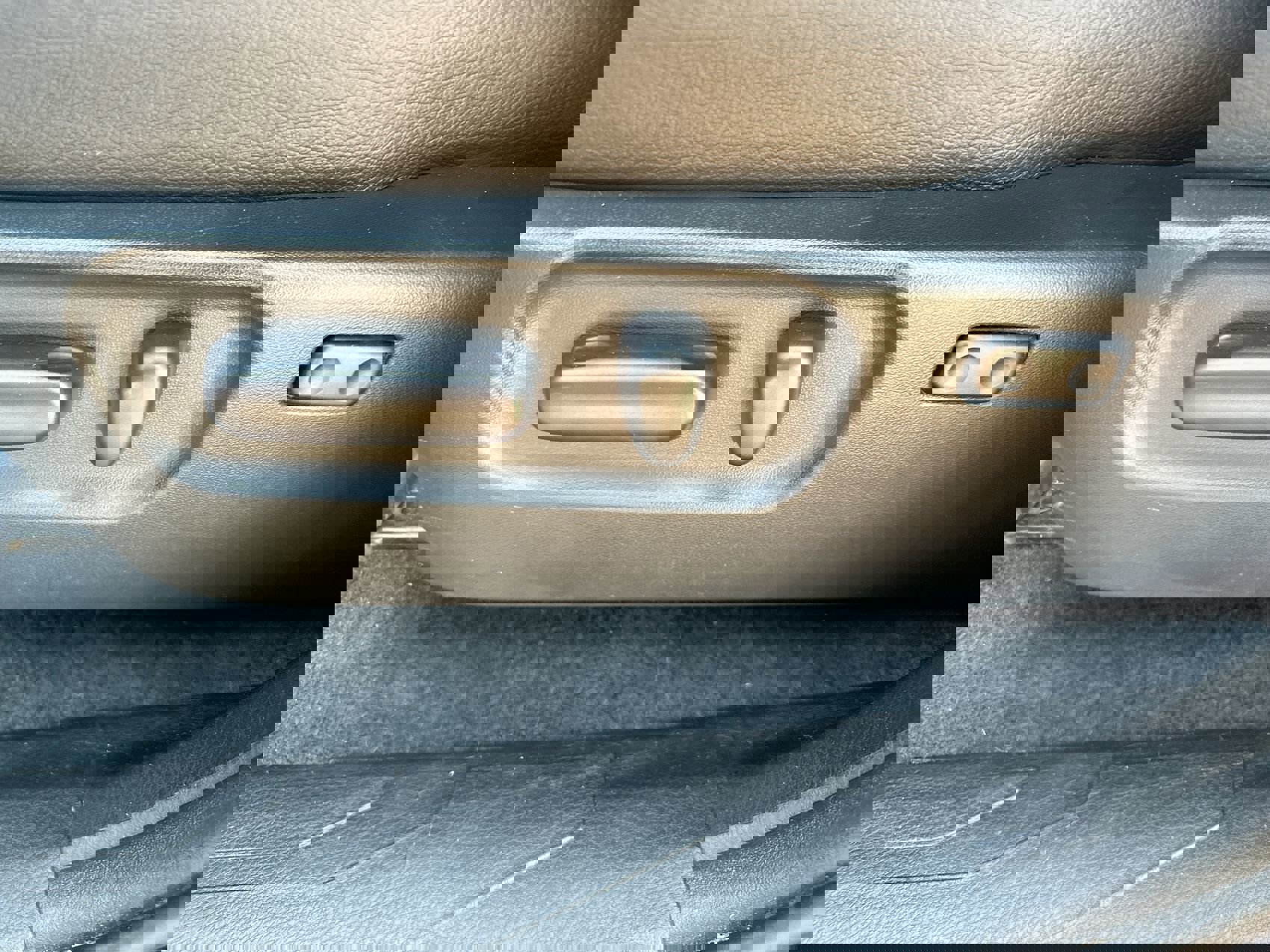 2023 Toyota Tacoma SR5 Double Cab V6 photo 12