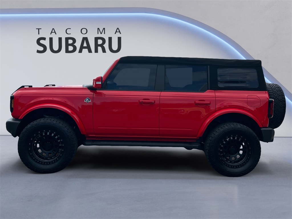 2023 Ford Bronco Outer Banks photo 2