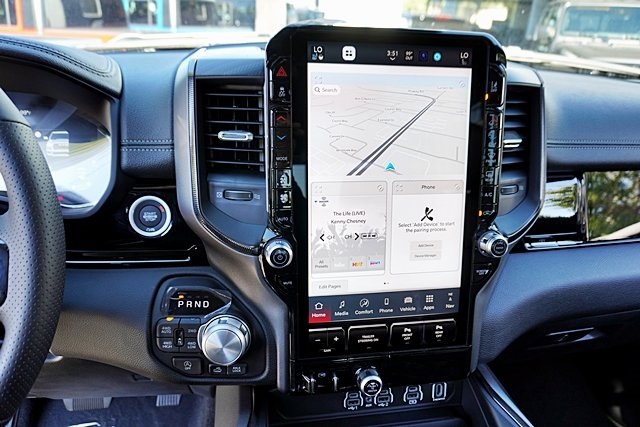 New 2026 Diamond Black Crystal Pearl-Coat Exterior Paint RAM Rebel image 33