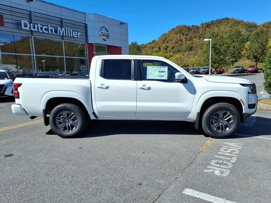 2026 Nissan Frontier SV photo 2