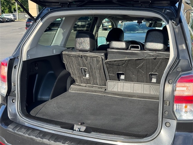 2017 Subaru Forester 2.0XT Premium photo 15
