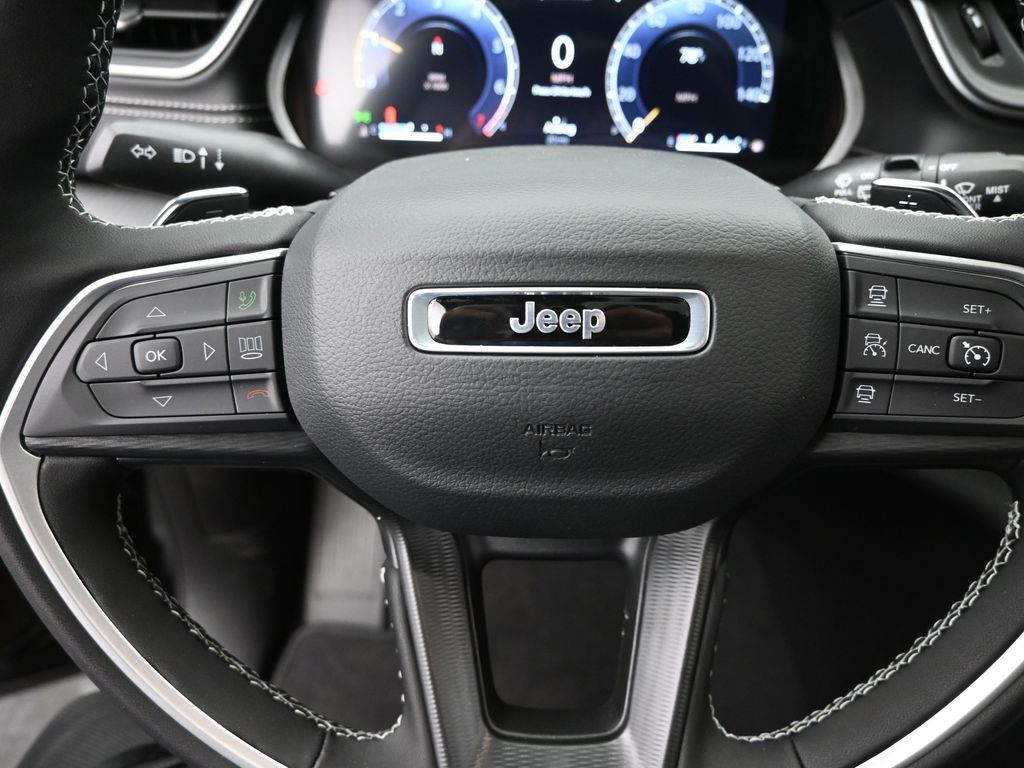 2025 Jeep Grand Cherokee Altitude X photo 14