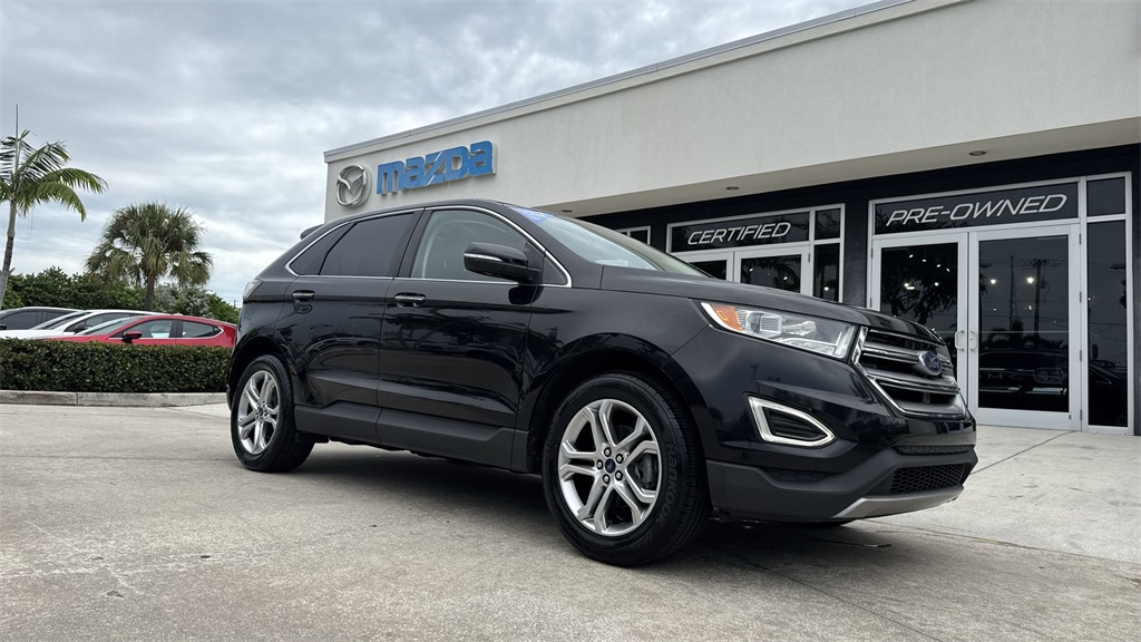 2017 Ford Edge Titanium photo 21