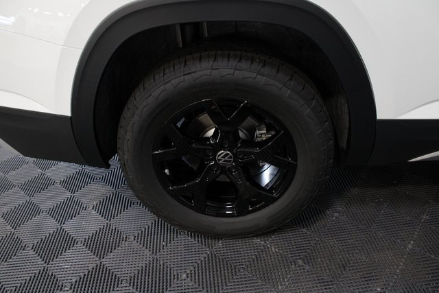 2025 Volkswagen Atlas Peak Edition SE photo 24