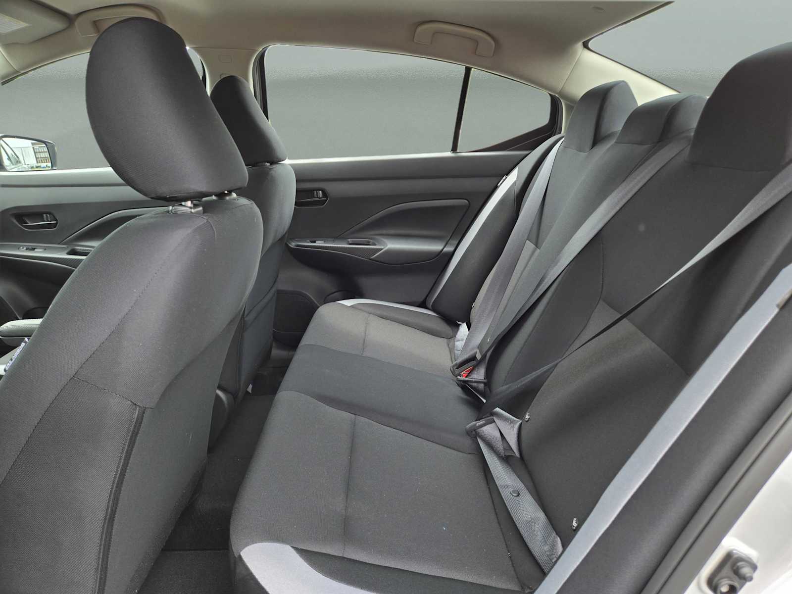 2025 Nissan Versa S photo 12