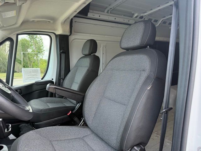 2024 Ram ProMaster 2500 photo 25