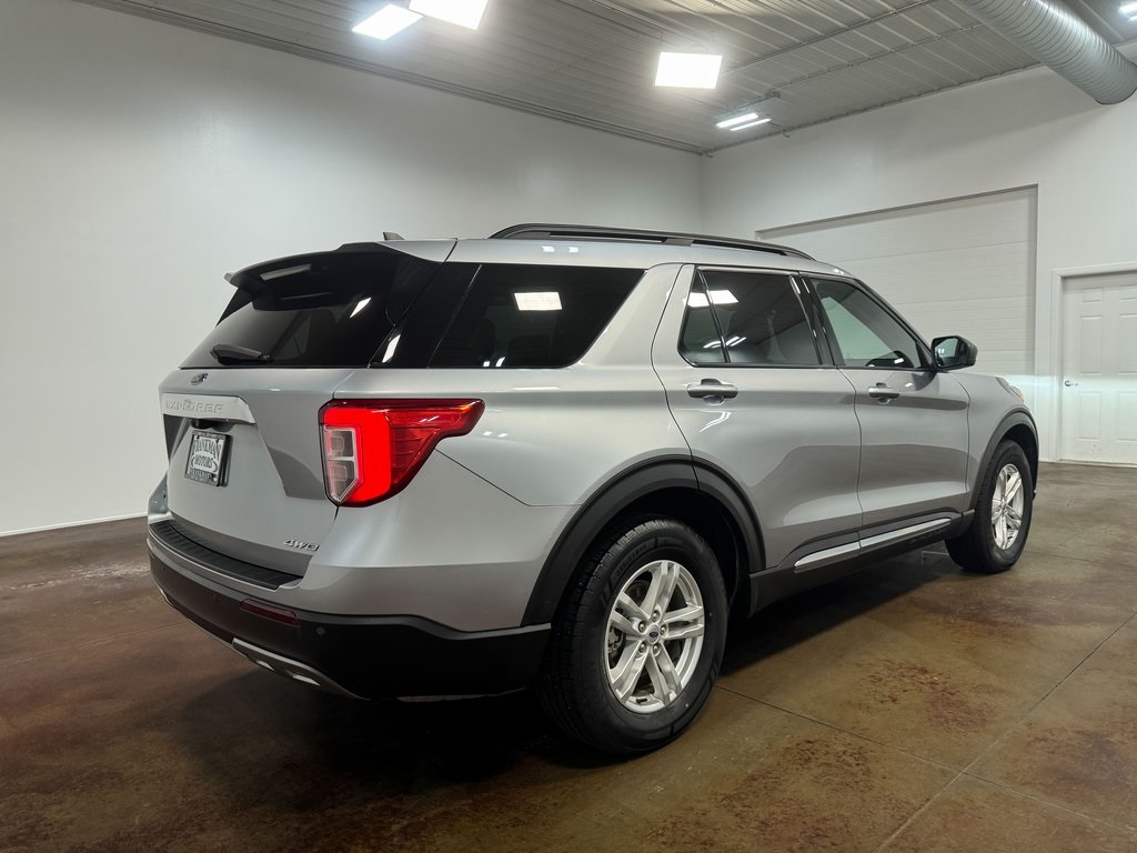 2023 Ford Explorer XLT photo 28