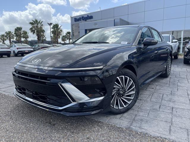 2025 Hyundai Sonata Hybrid SEL photo 3