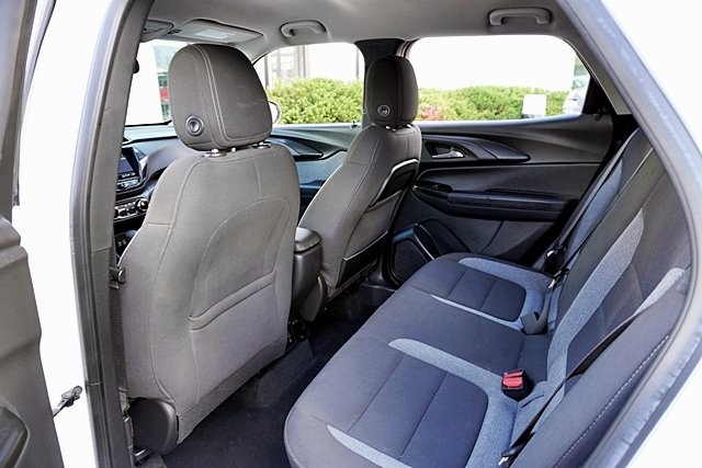 Used 2022 White Chevrolet LT image 16