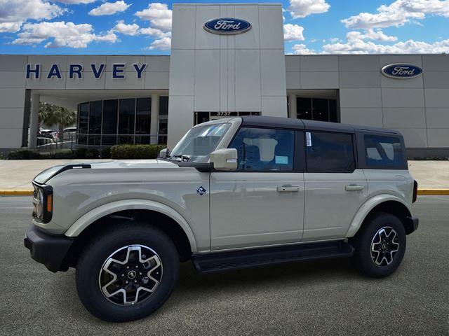 2025 Ford Bronco 4-Door Outer Banks's photo