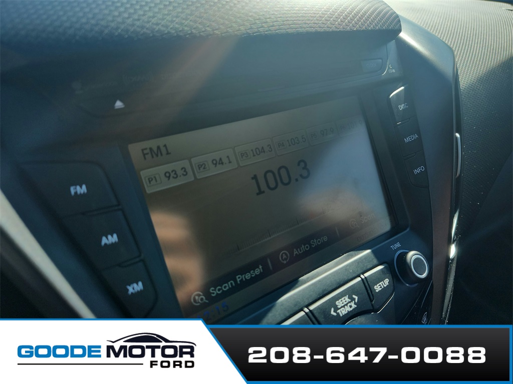 2016 Hyundai Veloster Turbo photo 14
