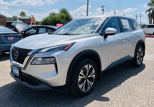 2023 Nissan Rogue SV photo 3