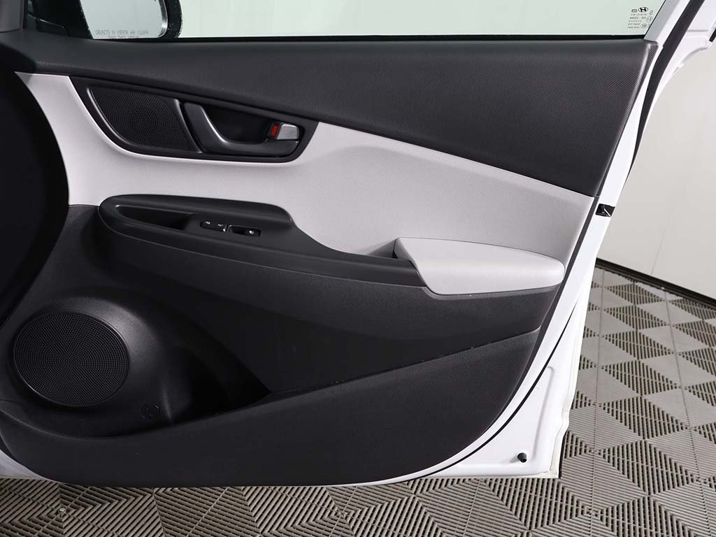 2023 Hyundai Kona SEL photo 14