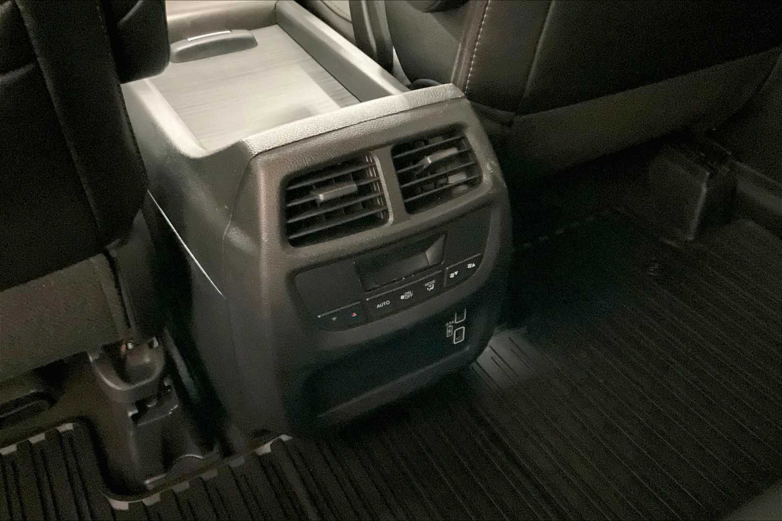 2022 Honda Pilot TrailSport photo 27