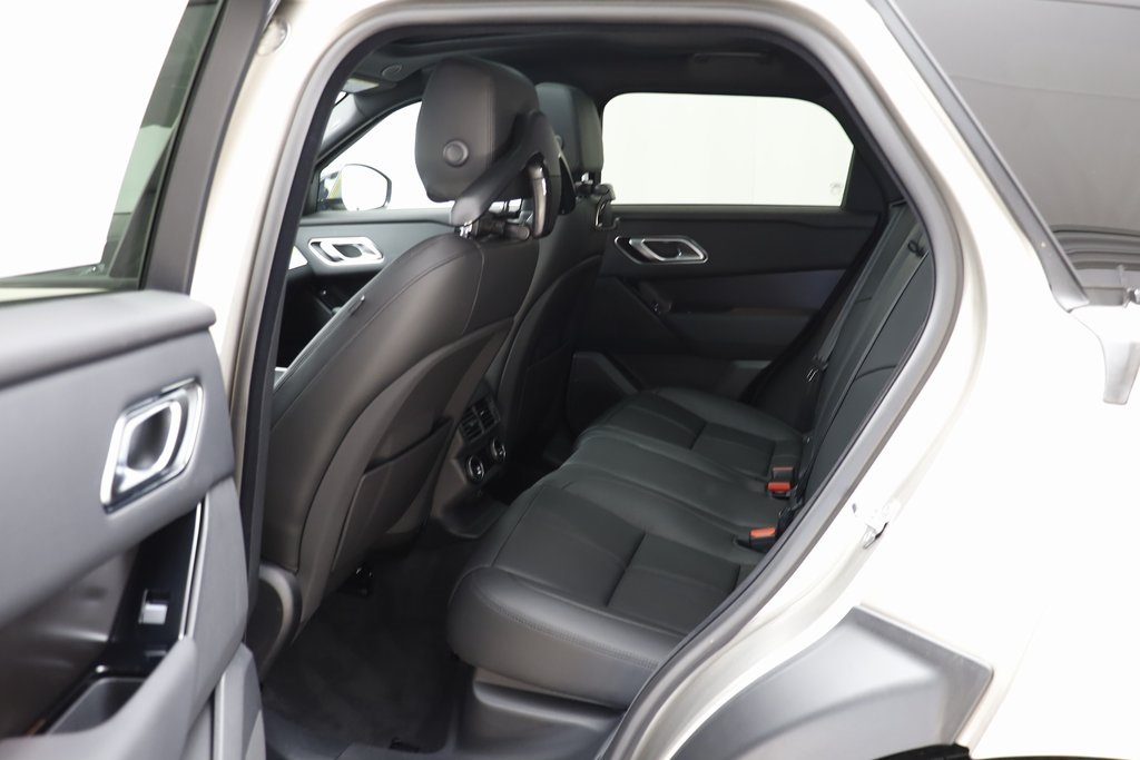 2026 Land Rover Range Rover Velar SE photo 14