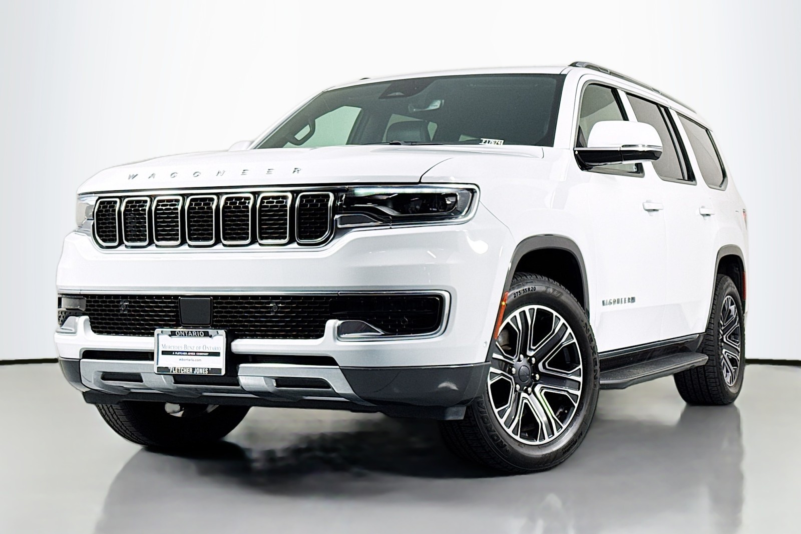 2022 Jeep Wagoneer Series III's photo