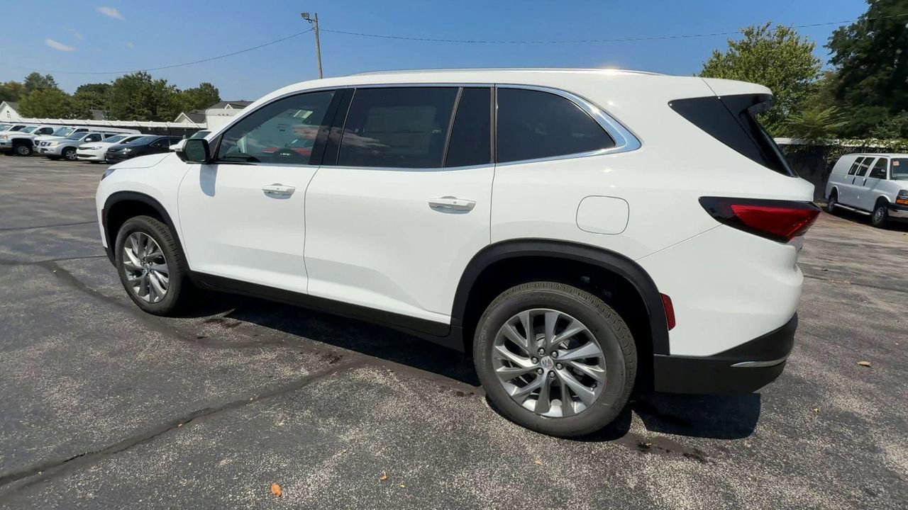 2026 Buick Enclave Preferred photo 6