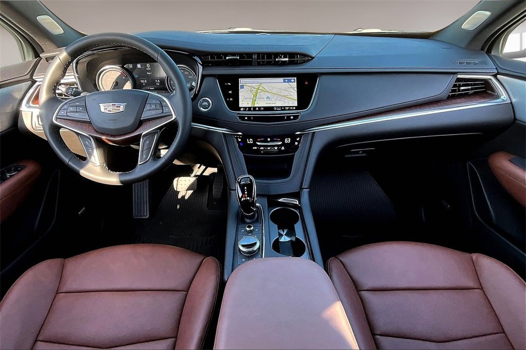 2025 Cadillac XT5 Premium Luxury photo 3