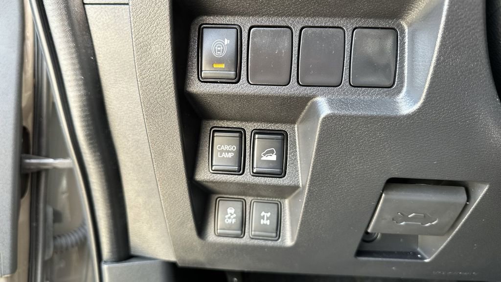 2022 Nissan Frontier Crew Cab PRO-4X photo 16