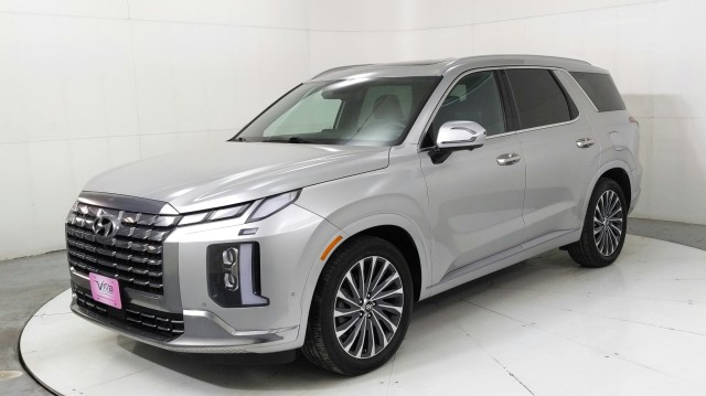 Used 2024  Hyundai Calligraphy image 1
