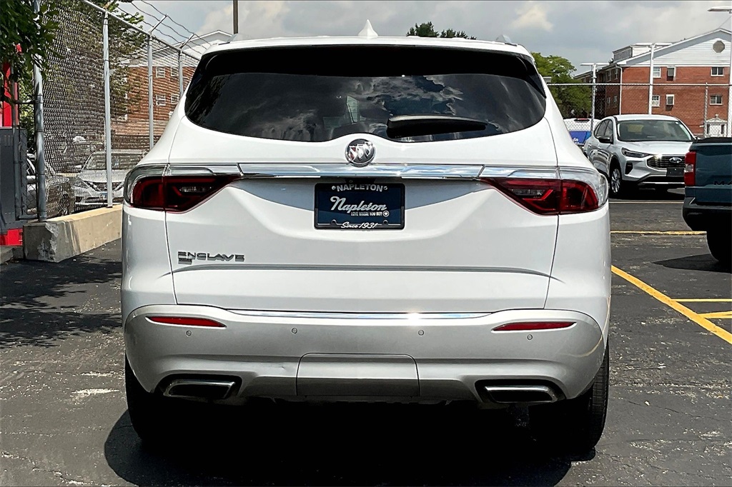 2024 Buick Enclave Premium photo 3
