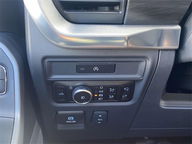 2025 Ford F-150 Lariat photo 18