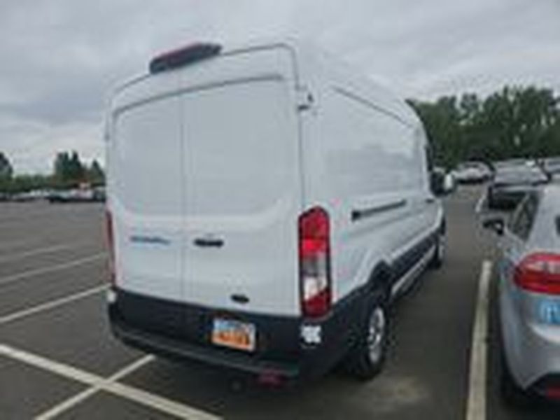 Used 2023 Ford E-Transit Cargo Van Base with VIN 1FTBW9CK0PKA17601 for sale in Grand Coulee, WA