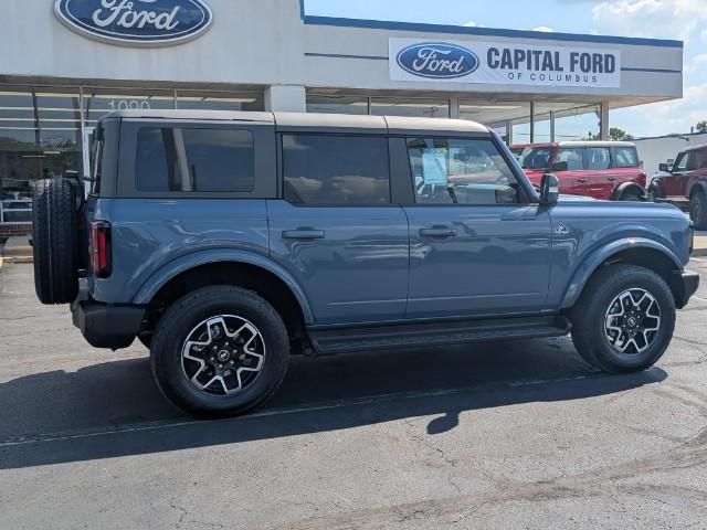 2025 Ford Bronco Outer Banks photo 36
