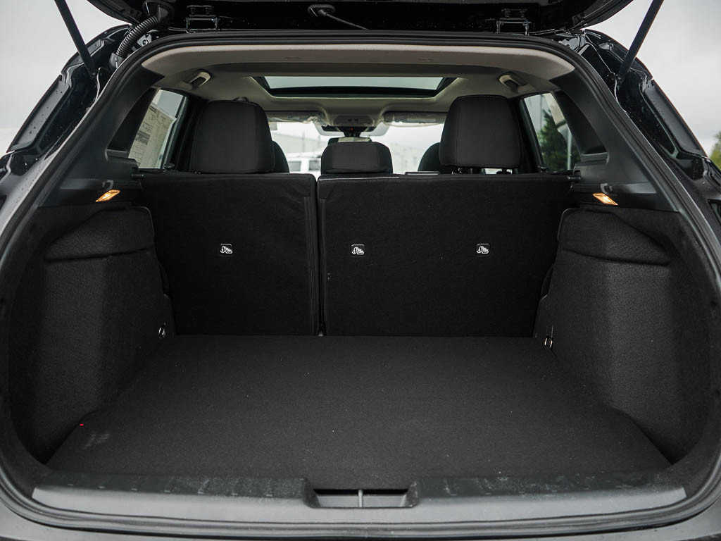 2026 Nissan Kicks SV photo 7