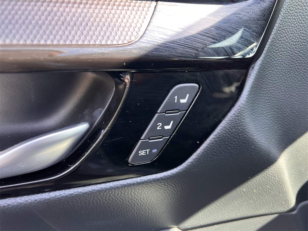 2024 Honda CR-V Hybrid Sport Touring photo 23