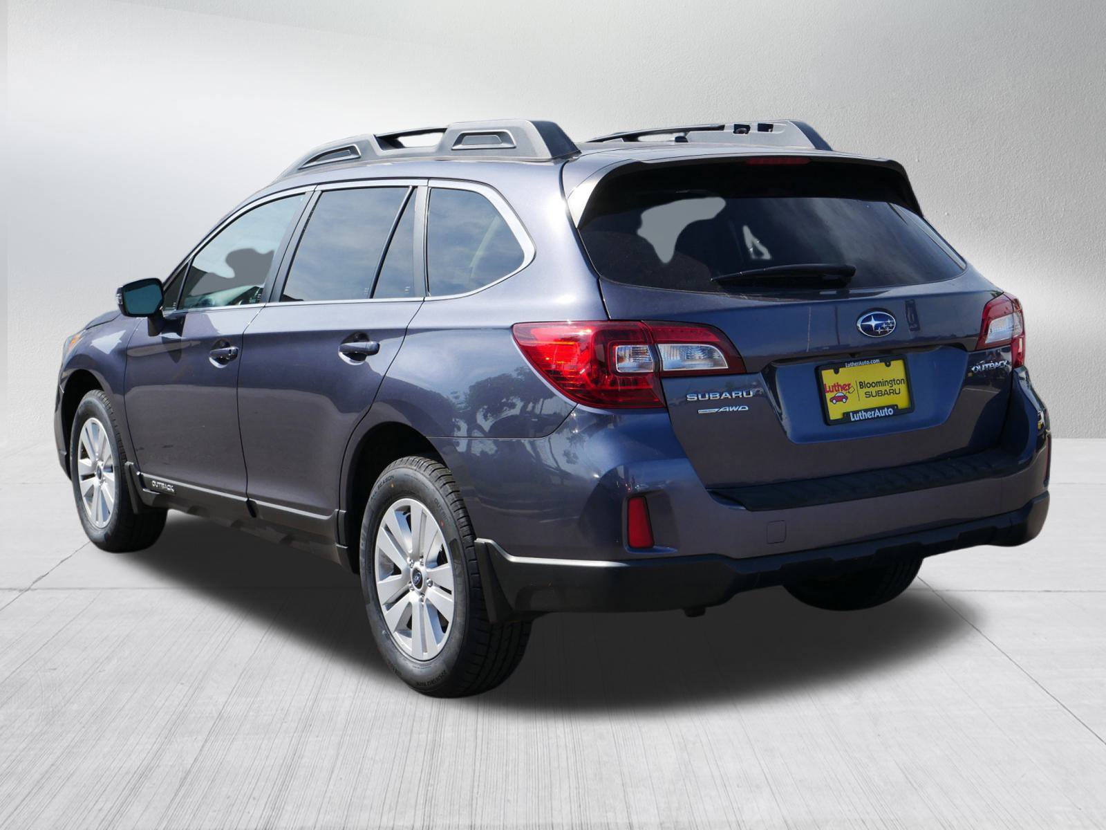 2015 Subaru Outback 2.5i Premium photo 5