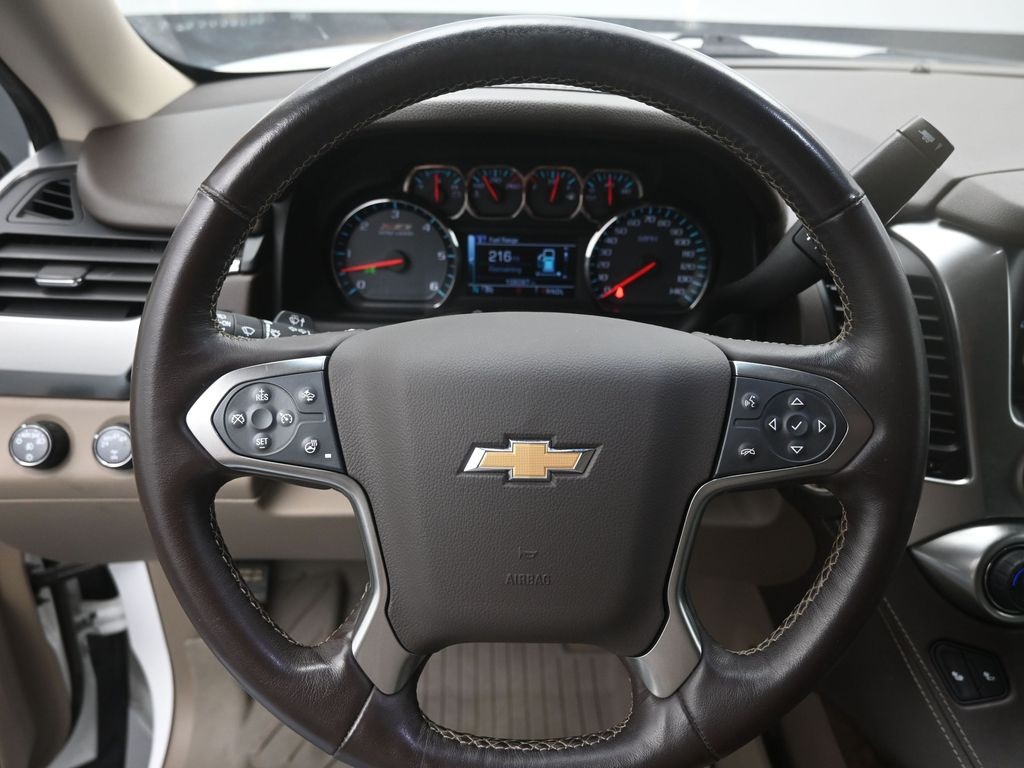2019 Chevrolet Tahoe LT photo 2